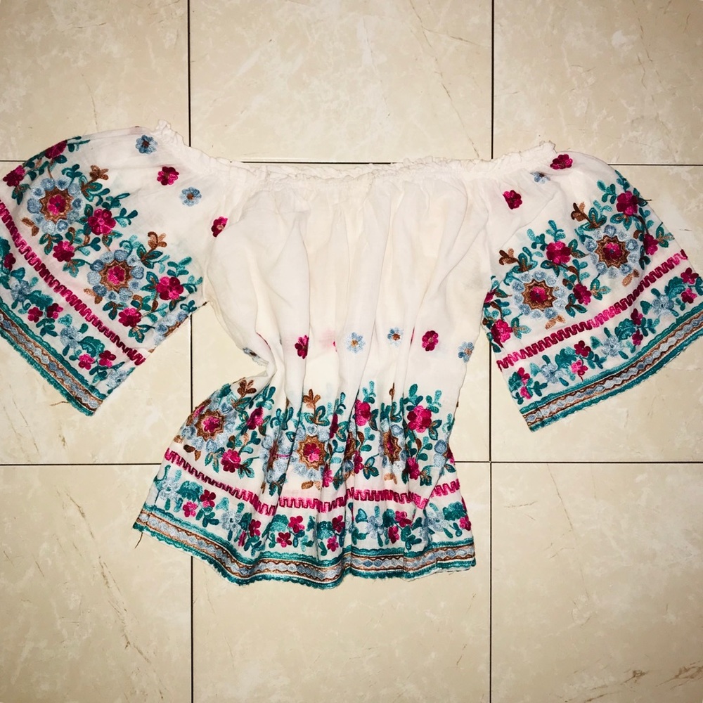 White off shoulder blouse blue and pink flower